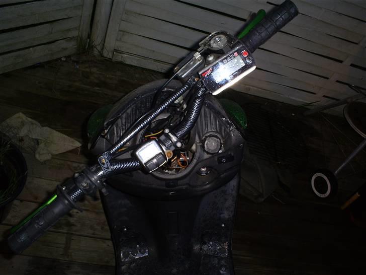 Aprilia Sonic LC SOLGT - som det kan ses.. topfart 99,9 km/h for speedometert går ik stærker.. billede 16