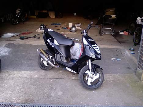 Piaggio NRG MC3 (BYTTET) - Før billede, se mig jeg sidder bag ved billede 15