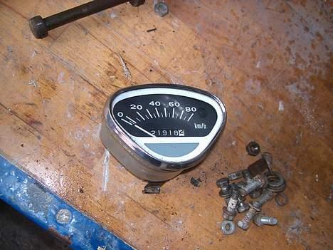 Honda Dax *RØD* UPDATE D. 03/12 - Frisk pudset crom kant på speedometer. billede 5