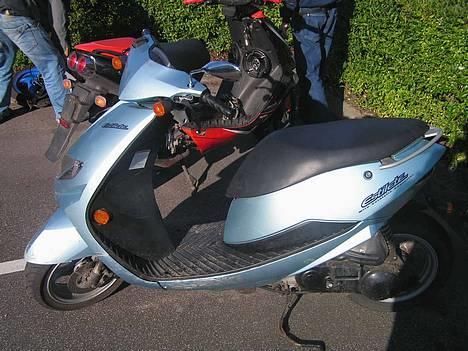 Suzuki Estilete billede 2