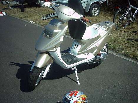 PGO hot 50  [Sæby´s] solgt.. - Mig og Hot´en til sæby træf.... :) billede 17