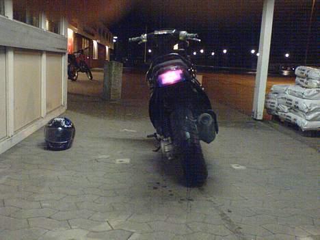 PGO Hot 50 / SOLGT - Blå Baglys Glas billede 4