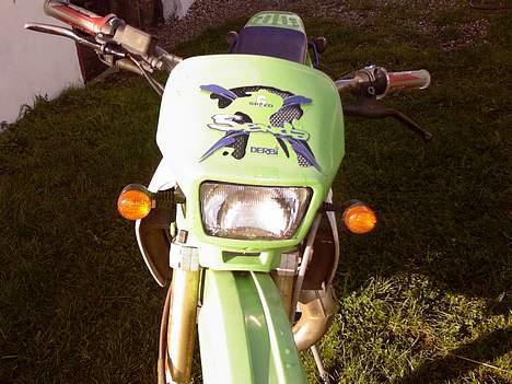 Derbi Senda r - set forfra billede 2