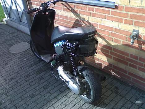 Yamaha det sorte svin - solgt - inden skjolde kom på billede 8