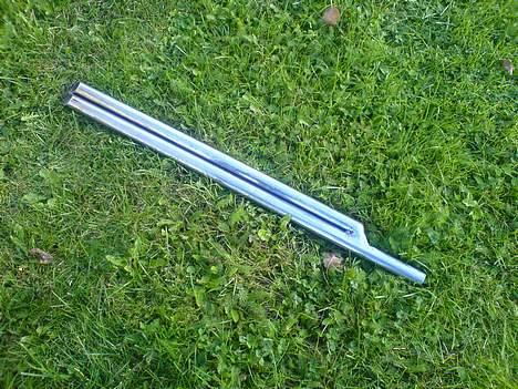 Puch ms50 - ny udstødning til puch´en nye billeder imorgen og jeg er den eneste der har den og ved i hvordan jeg ved det mig kim og 108 har selv lavet den og så lige en tommel finger op ad billede 7