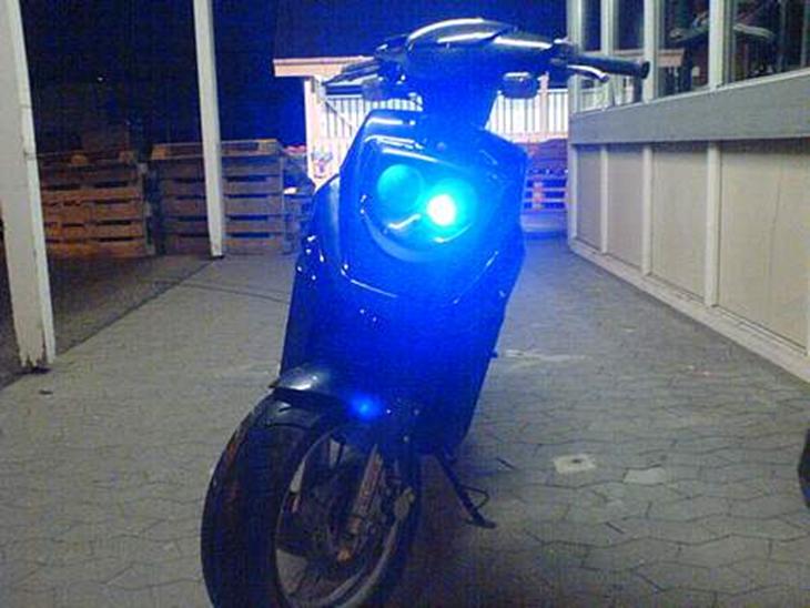 {{currentPhoto.altText}} billede {{currentPhoto.number}}