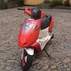 Aprilia Sonic (Total skadet)