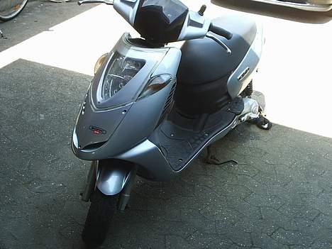 Aprilia Sonic billede 1