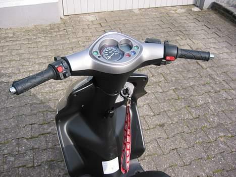 Yamaha Jog R (solgt)  billede 2