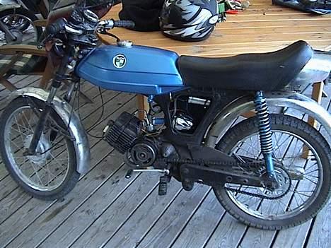 Puch Monza/Daytona 6g SOLGT - Monza i starten med 3 g og 38 mm cylle og 12 mm karbu billede 1