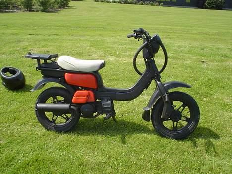 Suzuki FZ 50 SOLGT - som den ser ud nu.. billede 3