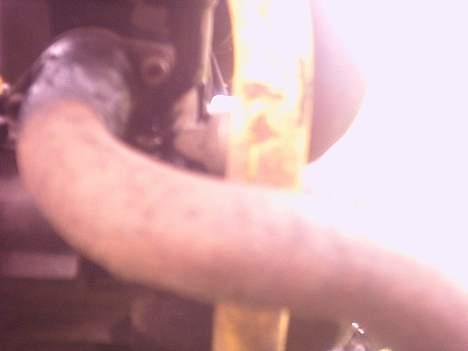 Suzuki RMX - Der blev fusket lidt med udstødningen .... Hehe nyt rør svejset ¨på *fløjte* billede 10