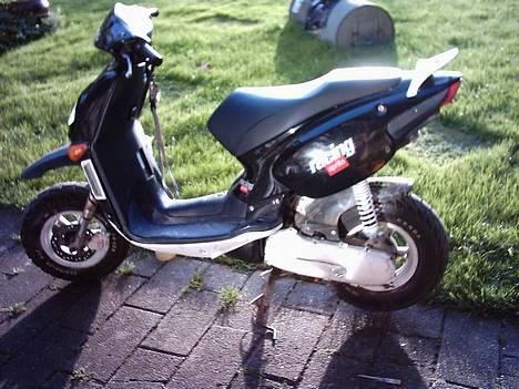 Aprilia rally [til salg] - ja ok.. det er et skod kamera!!! billede 1