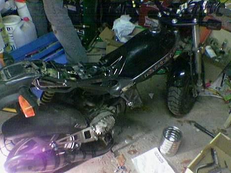 Suzuki street magic !solgt! - da den går fra std. til tunet. :) billede 4