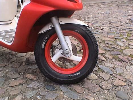 Aprilia Sonic (Total skadet) billede 3