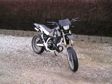 Suzuki SMX \\ Solgt \\ billede 4