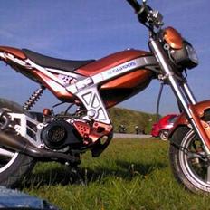 Suzuki street magic solgt...