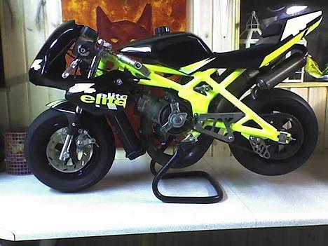 Blata Blata Elite 13 WR stjålet billede 1