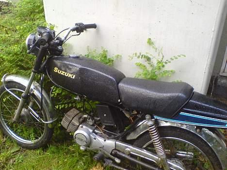 Suzuki Samurai DM50 'SOLGT' billede 2