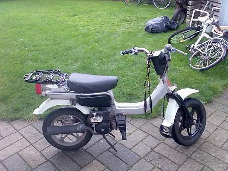 Suzuki FZ 50 (solgt) billede 4