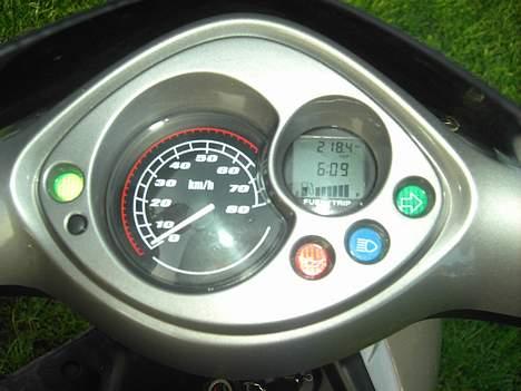 Yamaha Jog R  [solgt] - mit speedometer billede 3
