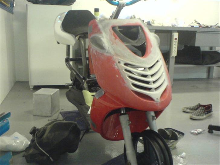 Aprilia Sonic SÐ LC til salg BYD - fra den anden side :D bliver rigtig nice når den står færdig :) billede 2