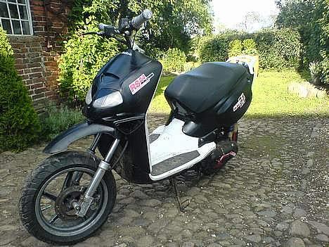 Aprilia Rally LC Ghost( solgt ) - det var før den blev ombygget til LC billede 1