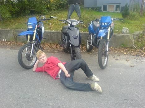 Yamaha JOG  BYttet ! - Tyskeren Hah  :p   Se ham li  x( billede 8