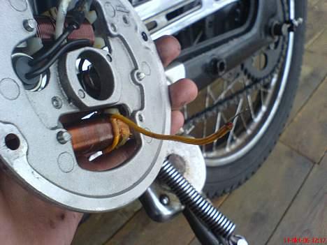 Yamaha 4 gear-solgt - hvis der er nogle der ved hvor ledningen fra lysspolen skal sluttes til må de meget gerne skrive det tak! billede 4