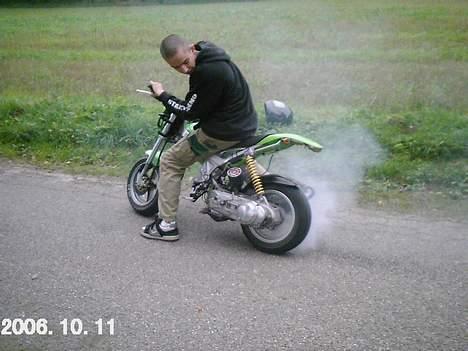 Suzuki street m.(Byttet til SMX) - lige en bette "sviger" inden det nye bagdæk billede 14