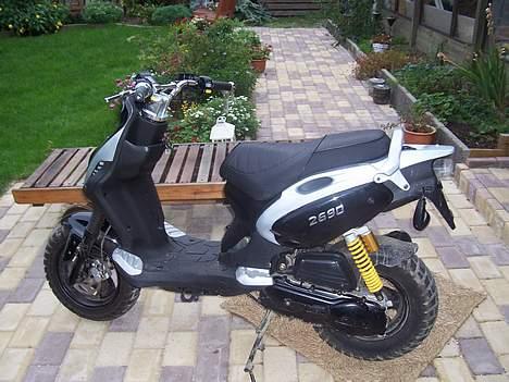 PGO Pmx Naked - Beeam billede 1