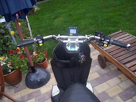 PGO Pmx Naked - Beeam billede 8