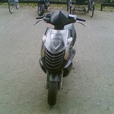 Aprilia sonic Gp solgt