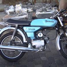 Yamaha 4g DX SOLGT :'( Tølløse