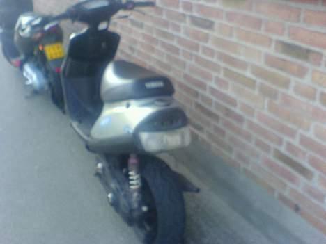 Yamaha JOG  BYttet ! - li da jeg haved købt den    med de gamle skjolde billede 18