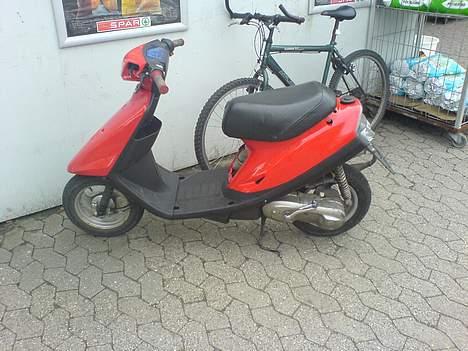 Yamaha Jog / byttet til RS 50 - Har lige fået røde skjolde på der billede 6