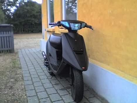 Yamaha Jog FS {STJÅLET} - 3 Dage inden den blev stjålet. ;( Med nye skjolde og det hele! billede 20