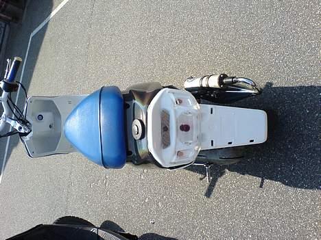 Yamaha JOG EVO LIQUID SILVER LAK billede 5