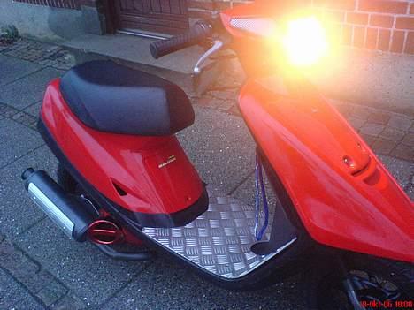 Yamaha Jog As/Fs Red (Solgt) billede 1