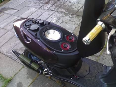 Aprilia sonic  • MHR•  Solgt :( billede 2