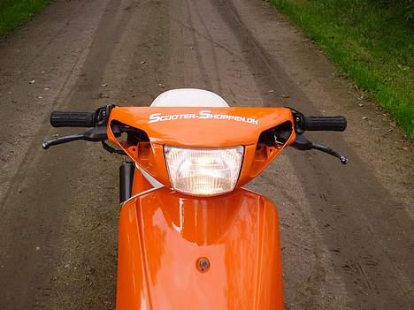 Yamaha <>jog<> SOLGT - jaja lyset virker for og bag billede 11