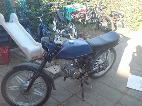 Puch Monza 3-gear "solgt" - Sådan stod den næsten da jeg købte den.. billede 13