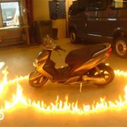 Yamaha Jog R>> TIL SALG