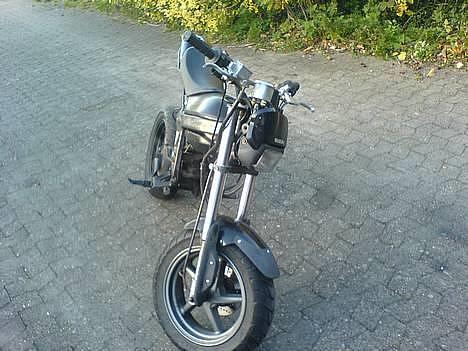Suzuki street magic $solgt$ -  beklager kvaliteten men der er mørkt når jeg kommer hjem fra arbejde billede 1