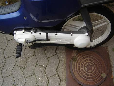 Honda wallaroo - ny malet kickstarter skjold. og fælge niiiice:) billede 7