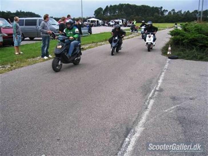 Yamaha Jog LC carbon teamspeed billede 10