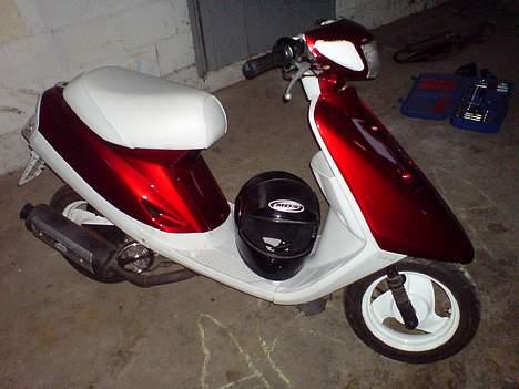 Yamaha Jog (STJÅLET) - Ja :b Så pæn har den været billede 4