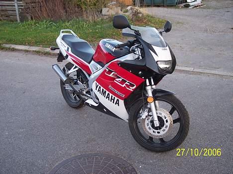 Yamaha TZR 50 (SOLGT) - Ja der står den så. Som ny. billede 1