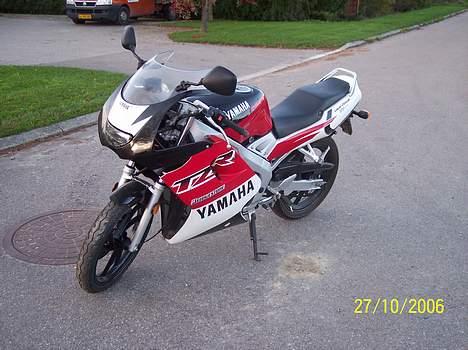 Yamaha TZR 50 (SOLGT) - Ja der står den så. Som ny. billede 2