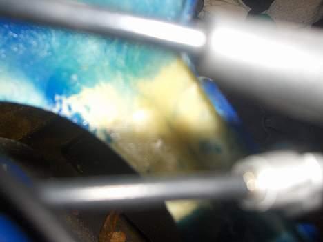 Blata Elite 14 R - Frontkåbens lapning efter den gik på baghjul og smed mig af et kvarter efter jeg prøvede den første gang. Frontkåben flækkede:/ billede 10